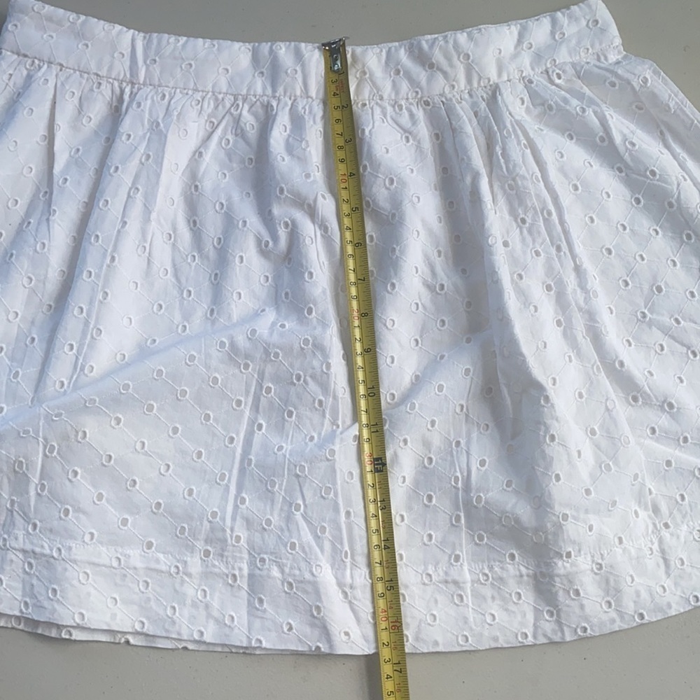 GAP White Eyelet Mini Skirt - Picture 10 of 12